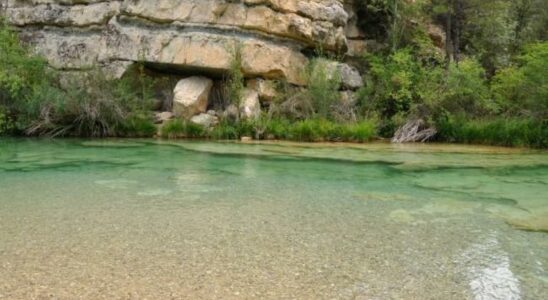 La plage fluviale de Guadalajara ou se produit un phenomene