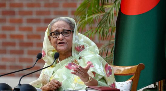 Le Premier ministre du Bangladesh demissionne et fuit le pays