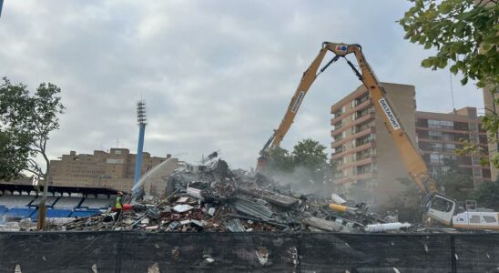 Le batiment Cubo de La Romareda demoli