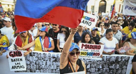 Les Venezueliens occupent a nouveau les rues pour revendiquer la