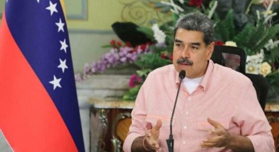 Maduro denonce les attaques de robots en provenance dEspagne du