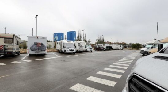 PARKING CARAVANES SARAGOSSE Un hotel de luxe