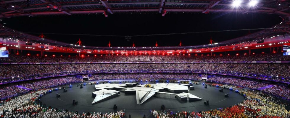 Paris remet les JO a Los Angeles lors dune ceremonie