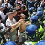 Plus de 100 personnes arretees au Royaume Uni lors de manifestations