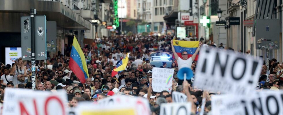 Plus de 15 000 personnes manifestent a Madrid contre le