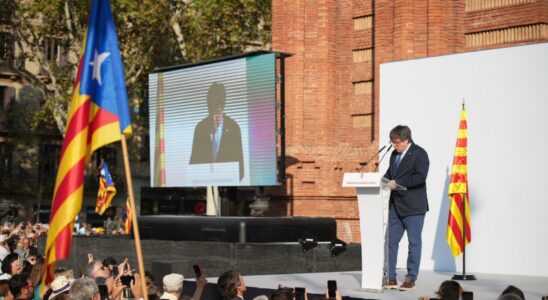 Puigdemont revient en Espagne Charges de police dans le