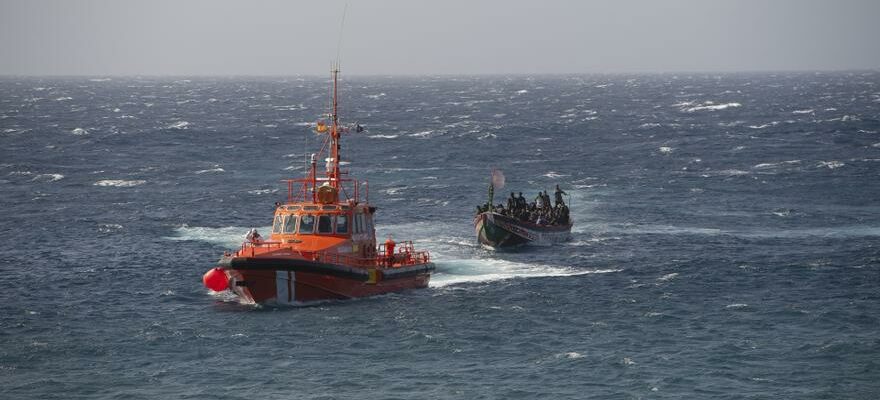 Rescue sauve un canot avec 173 migrants et un mort