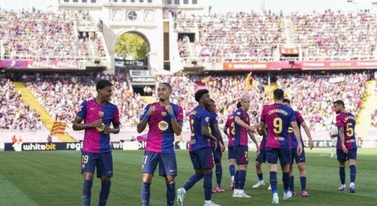 Un Barcelone dechaine ecrase le Real Valladolid et maintient son