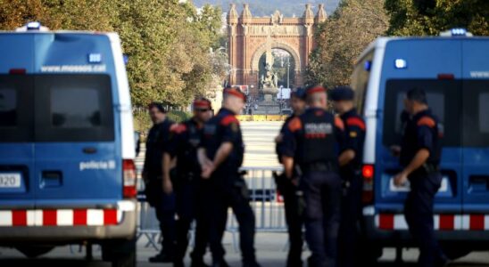 Un troisieme policier arrete pour sa relation presumee avec levasion