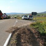 Une collision entre une camionnette et une voiture dans un