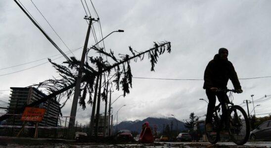 Une tempete fait deja quatre morts dans le centre du