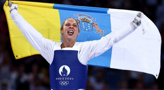 Viviana Marton la taekwondoiste qui a celebre avec le drapeau