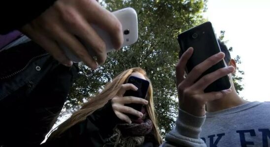 90 des adolescents souffrent de cou mobile