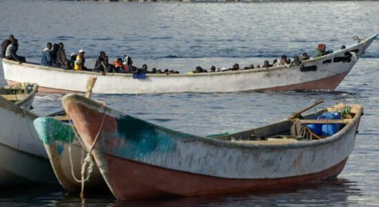 Au moins 30 corps en decomposition retrouves dans une pirogue