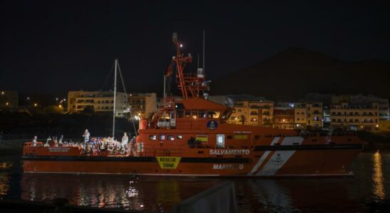 Au total 444 migrants sont arrives aux iles Canaries ce