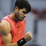 Carlos Alcaraz termine le Russe Khachanov pour acceder aux demi finales