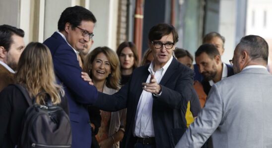 EN IMAGES Rencontre de Sanchez avec ses barons au