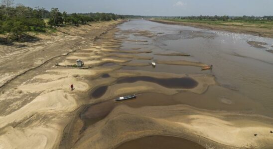 LAmazonie bresilienne sasseche a nouveau laissant les communautes isolees et