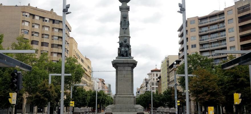 La Mairie de Saragosse restaurera ces deux statues emblematiques de