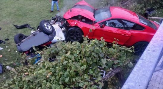 La Mustang impliquee dans laccident de Sanxenxo dans lequel un