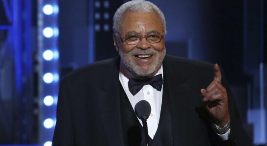 Lacteur americain James Earl Jones voix de Dark Vador et