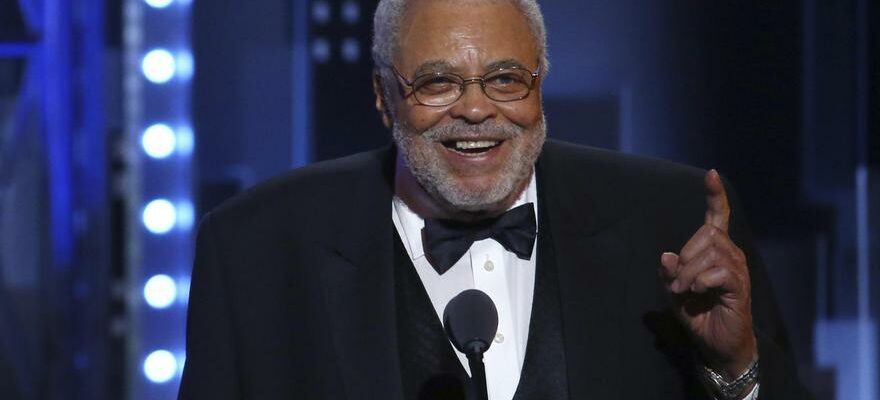 Lacteur americain James Earl Jones voix de Dark Vador et