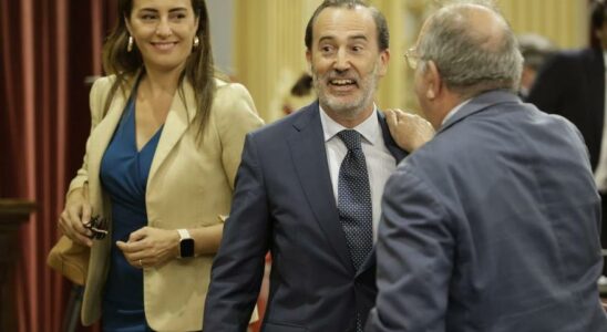 Le PP protege Le Senne et restera president du Parlement