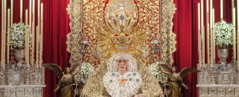 Le Pape accorde a la Vierge de la Macarena la