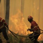 Les incendies au Portugal font rage a Aveiro avec trois