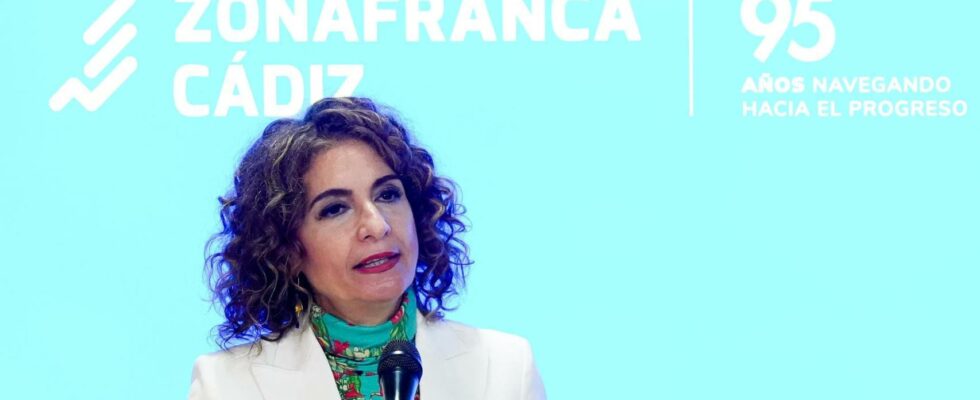 Maria Jesus Montero affirme que seul limpot sur le revenu