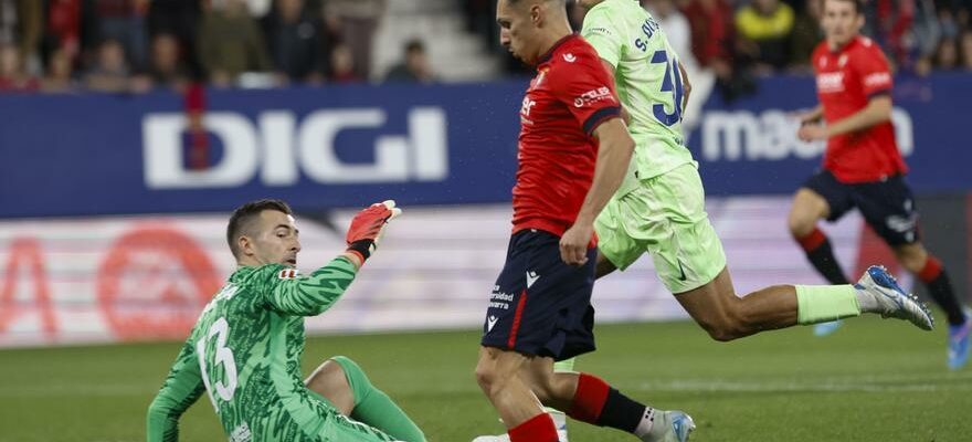 OSASUNA BARCELONE Le Barca fusionne a El Sadar