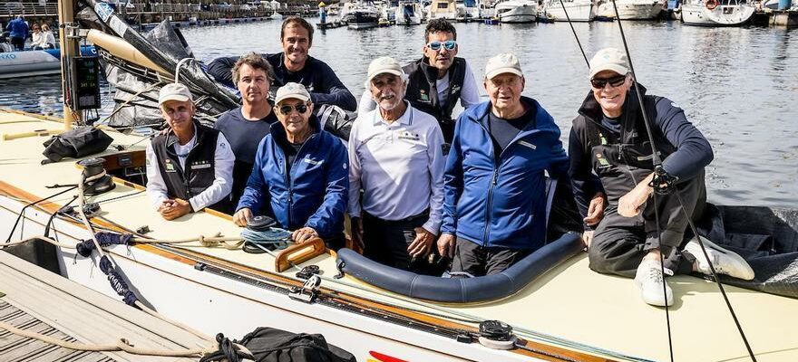 ROI EMERITE Juan Carlos Ier se rend au Nautico