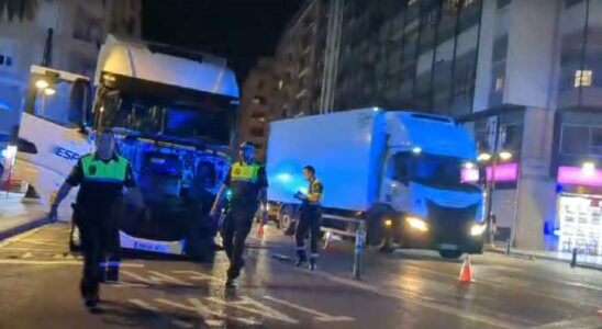 Un chauffeur de camion arrete pour avoir roule a contresens