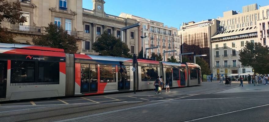 Un double tramway endommage coupe la circulation sur le Paseo