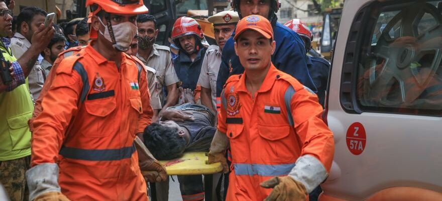 Un immeuble seffondre en Inde faisant au moins 4 morts