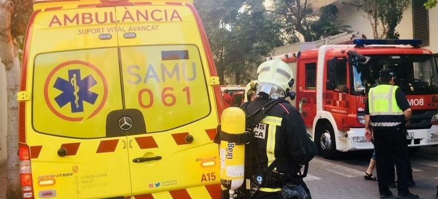 Un incendie avec des personnes coincees dans le centre dIbiza