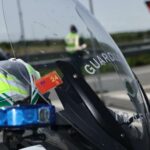 Un motocycliste decede apres avoir heurte une voiture sur une