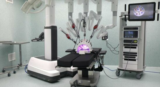 attribue le robot Da Vinci de lhopital clinique de Saragosse