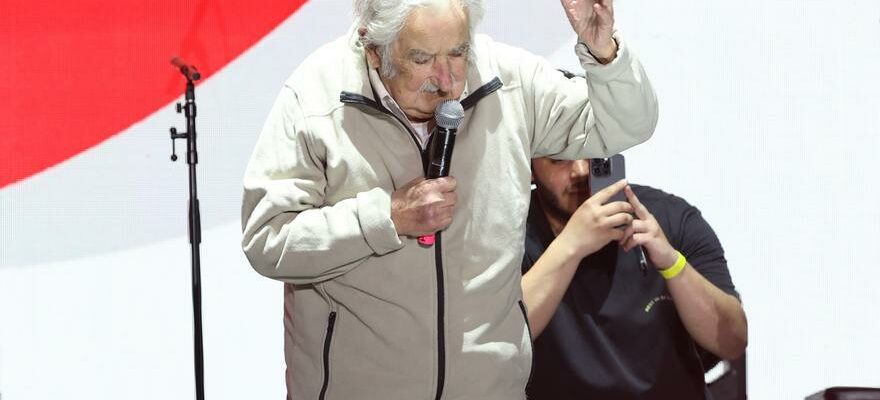 A quelques jours des elections presidentielles uruguayennes Pepe Mujica reapparait