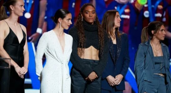 Comment Salma Paralluelo a t elle remporte le Ballon dOr