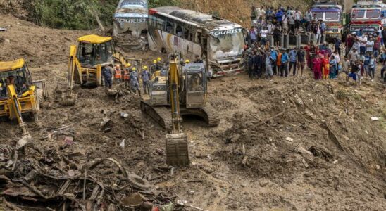 De fortes pluies font deja 209 morts au Nepal