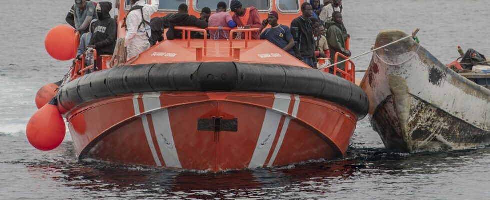 Deux bateaux arrivent avec 104 immigrants a bord