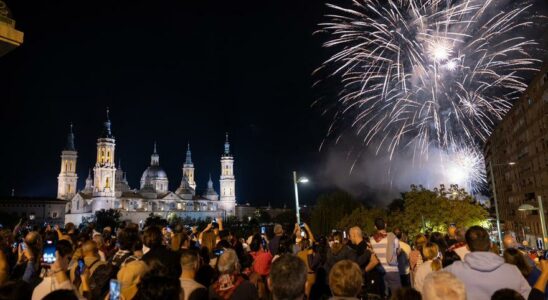 En images Les feux dartifice cloturent les festivites du