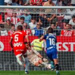 Gazzaniga sauve trois penaltys et Stuani signe une victoire heroique