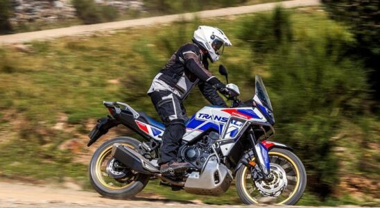 Honda Transalp SP edition limitee pour les aventuriers