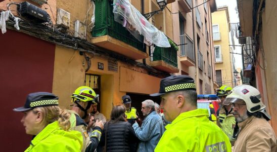 Huit familles sont expulsees dun immeuble du Casco de Zaragoza