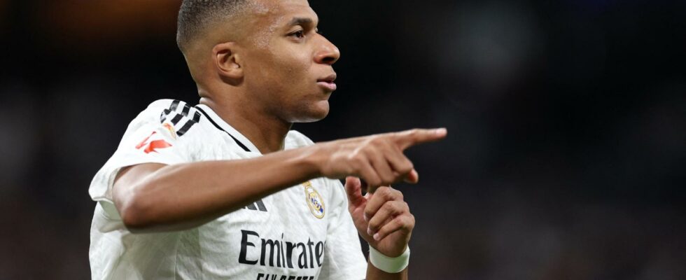 Kylian Mbappe qualifie de fake news les informations qui laccusent