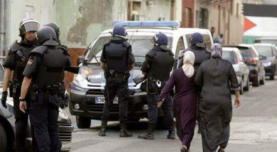 La Police arrete deux personnes dont un mineur lors dune