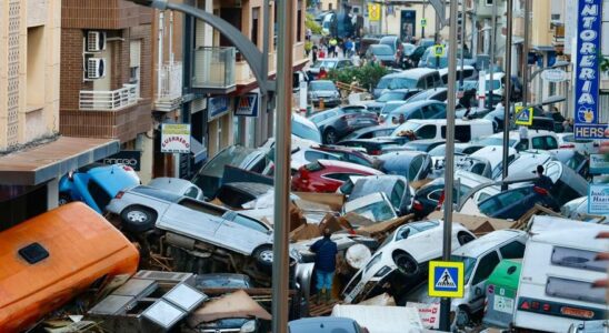 La pire catastrophe meteorologique a Valence fait deja 92 morts