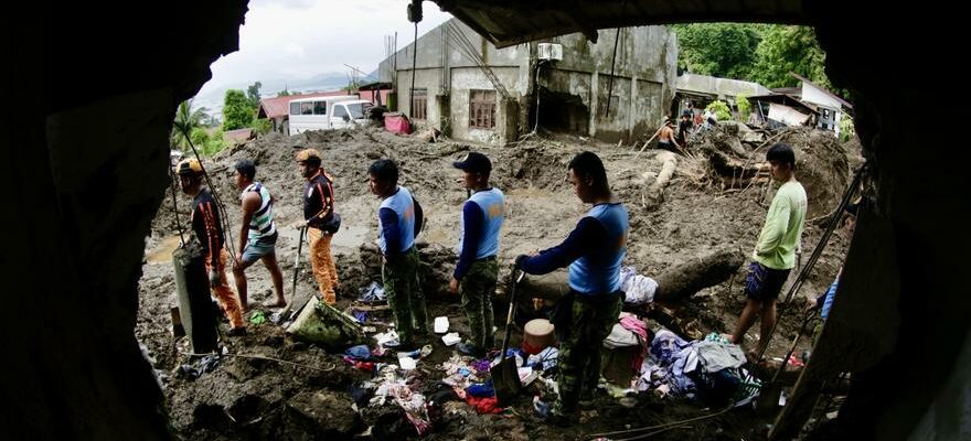 La tempete tropicale Trami secoue les Philippines et fait au